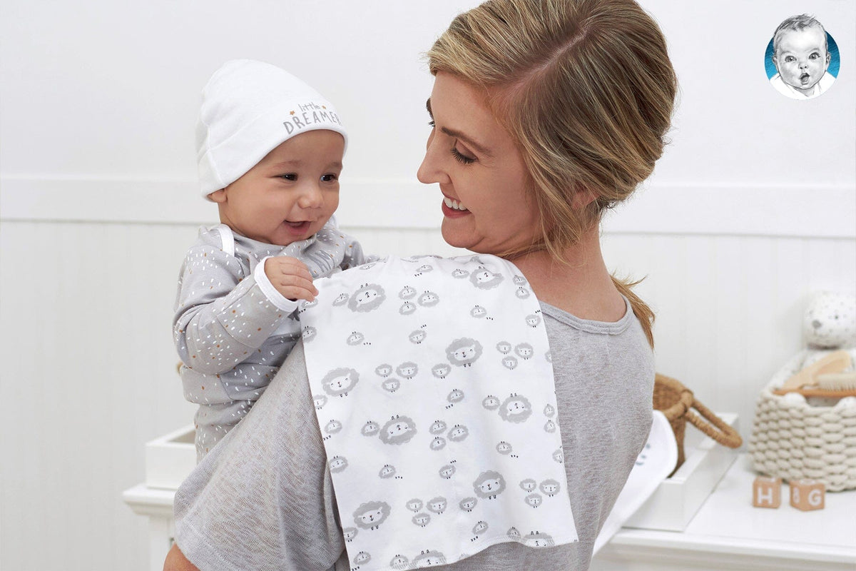 4 Reasons to Have a Baby Shower After Your Baby Is Born