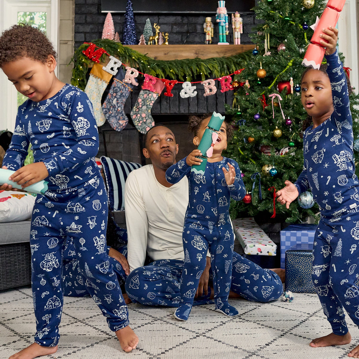 2-Piece Big Kids Neutral Navy Toile Hacci Pajamas sleepwear Gerber® 