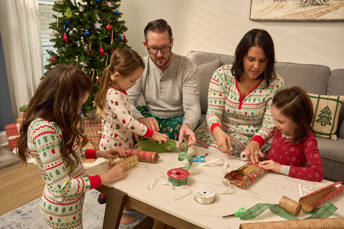 2-Piece Big Kids Neutral Oh What Fun Fair Isle Hacci Snug Fit Pajama Set sleepwear Gerber® 