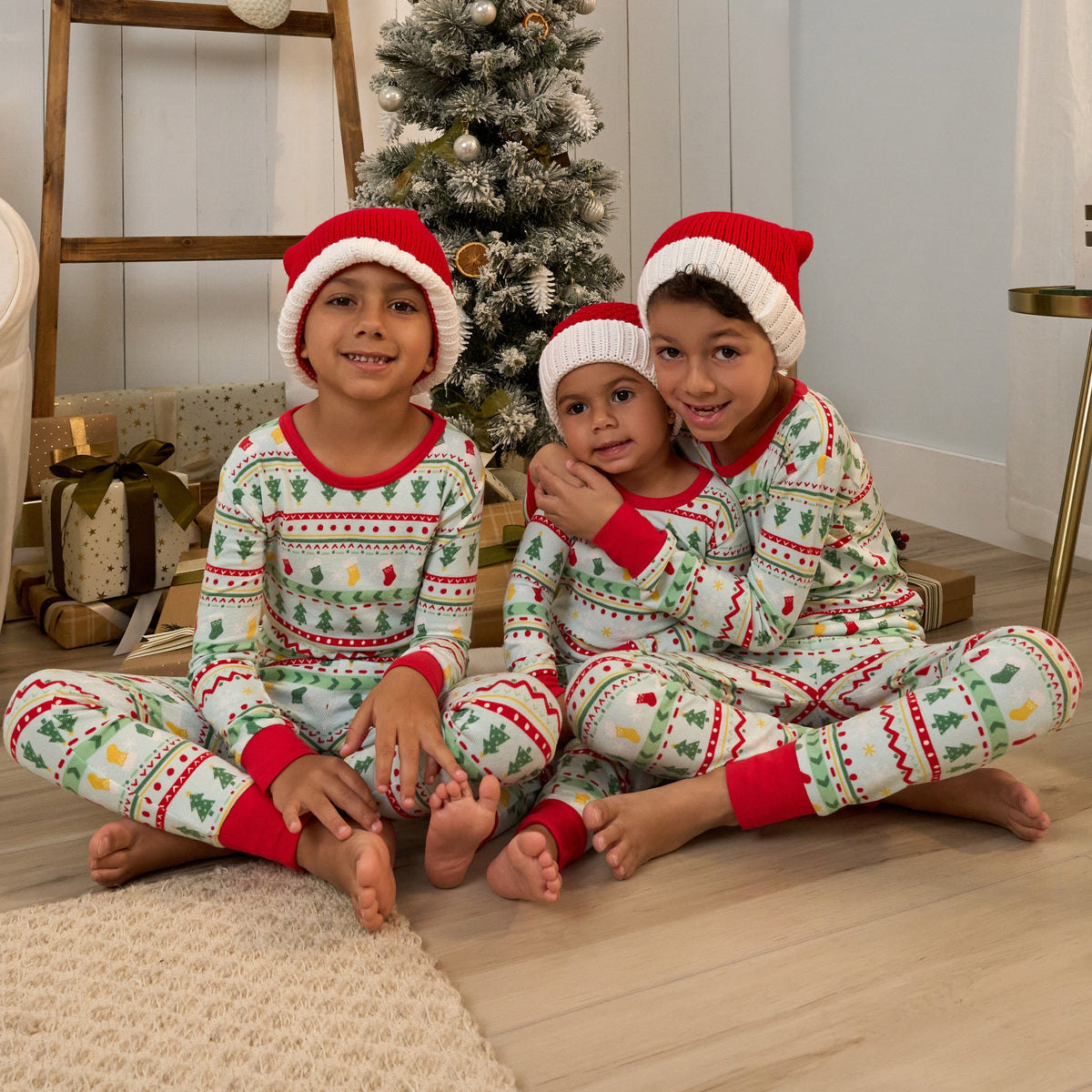 2-Piece Big Kids Neutral Oh What Fun Fair Isle Hacci Snug Fit Pajama Set sleepwear Gerber® 