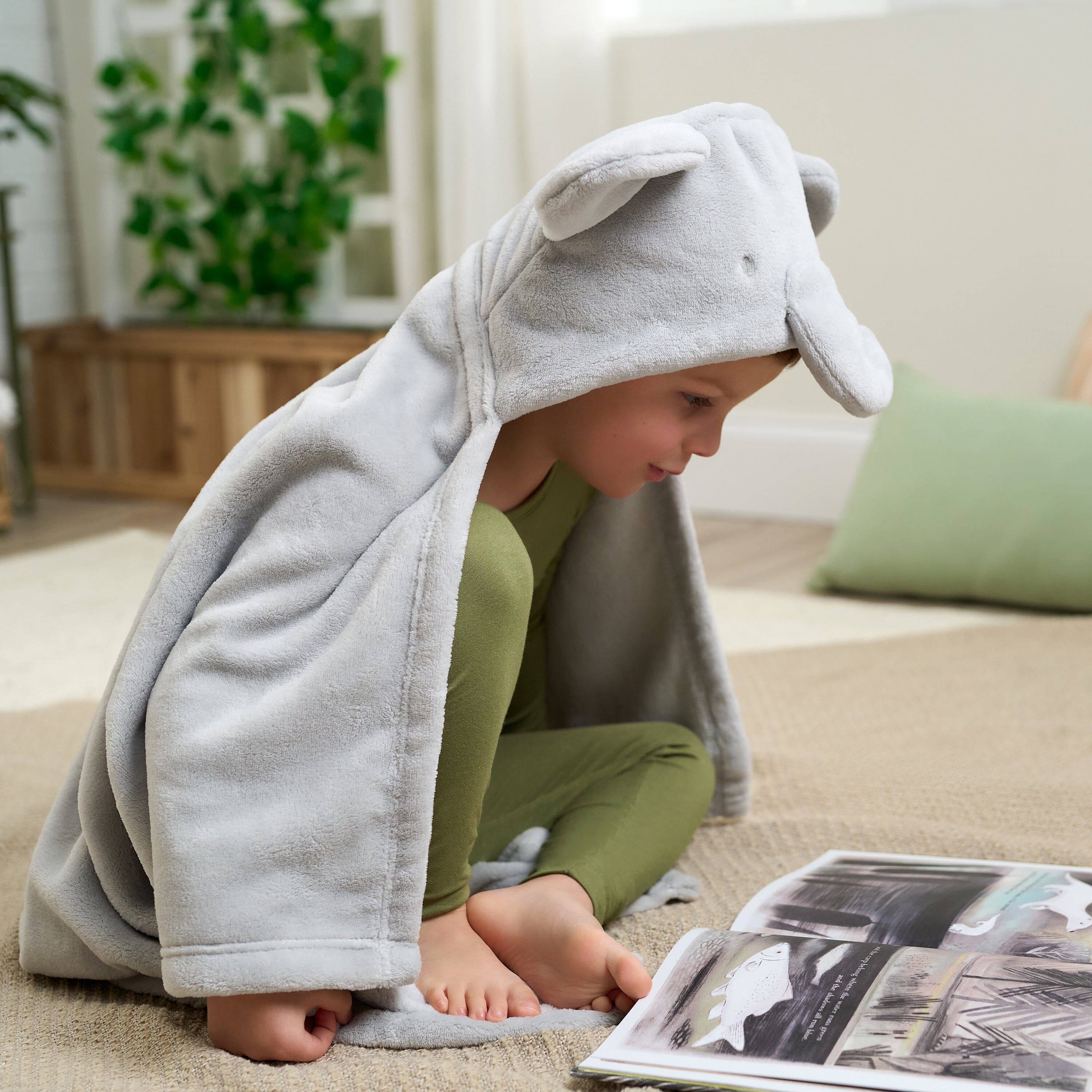 2-Pack Baby Neutral Animal Geo Hooded Wearable Blanket & Security Blanket Set