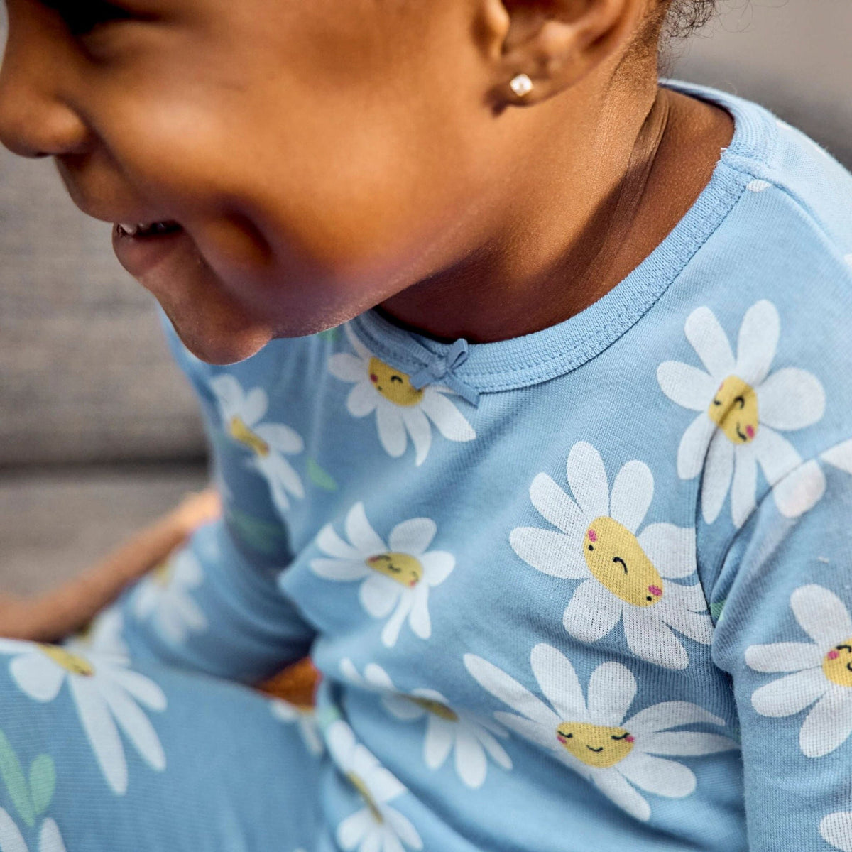 2-Piece Infant & Toddler Girls Blue Daisies Snug Fit Cotton Pajama Set sleepwear Gerber® 