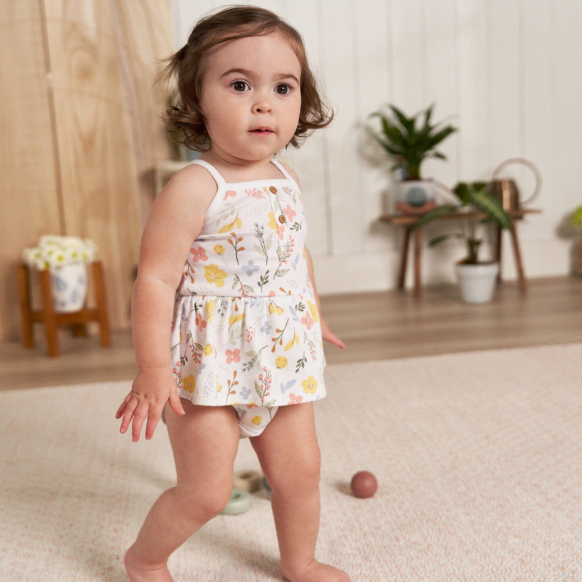 4-Pack Baby Girls White Floral Sleeveless Onesies® Bodysuits onesies Gerber® 