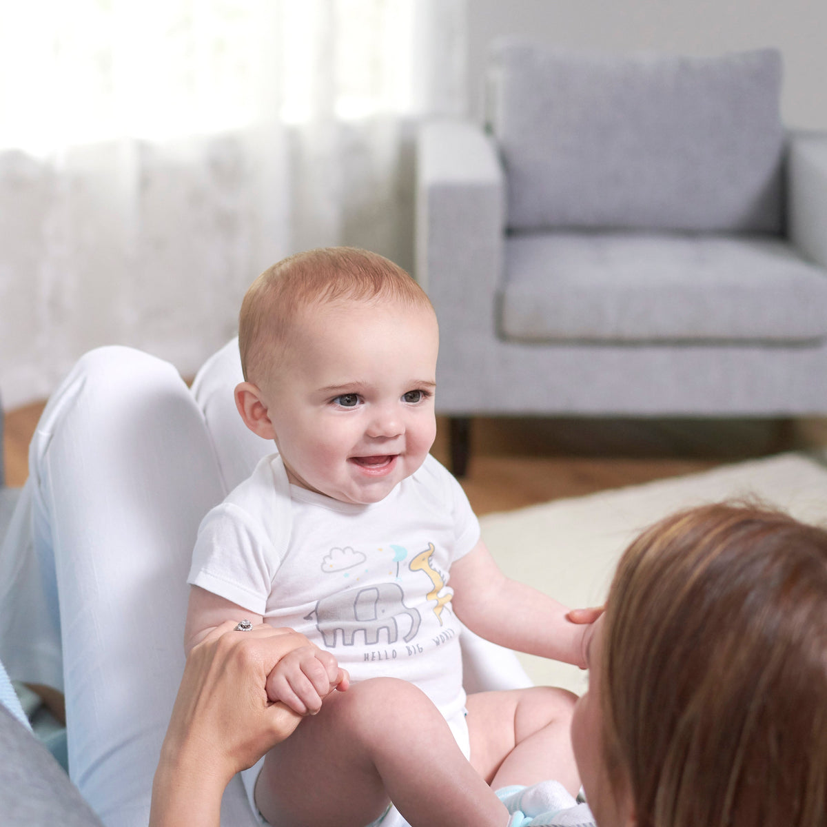 8-pack Baby Neutral Animals Short Sleeve Onesies® Bodysuits