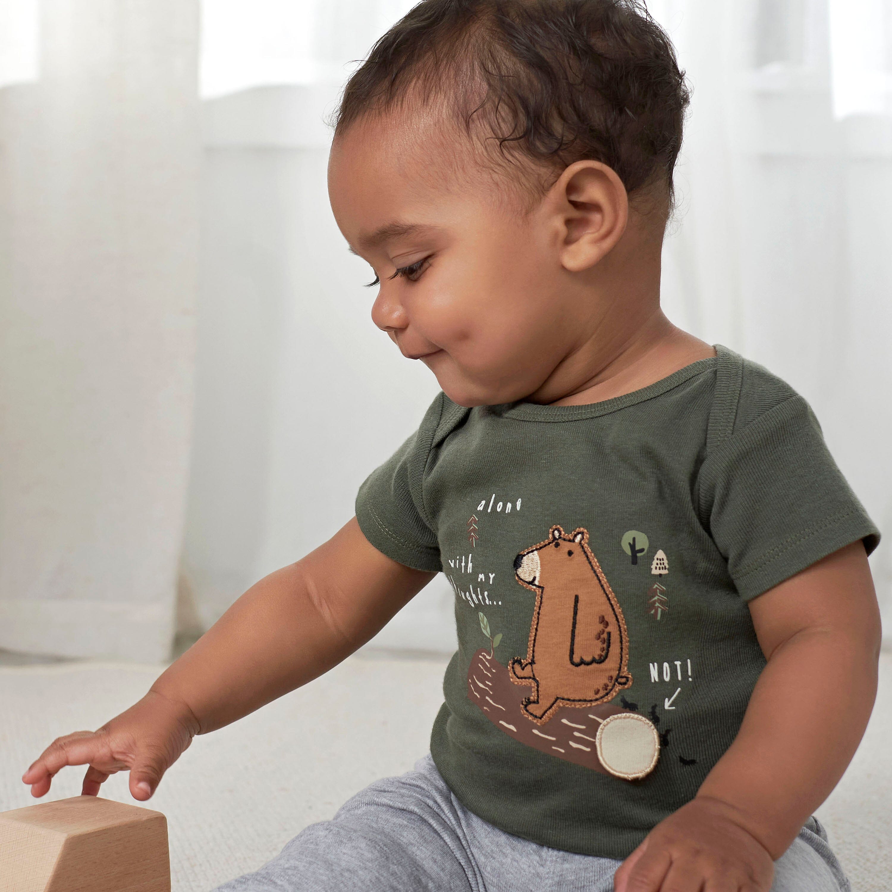 6-Piece Baby Boys Bear Onesies® Bodysuit and Sleep 'N Play Set
