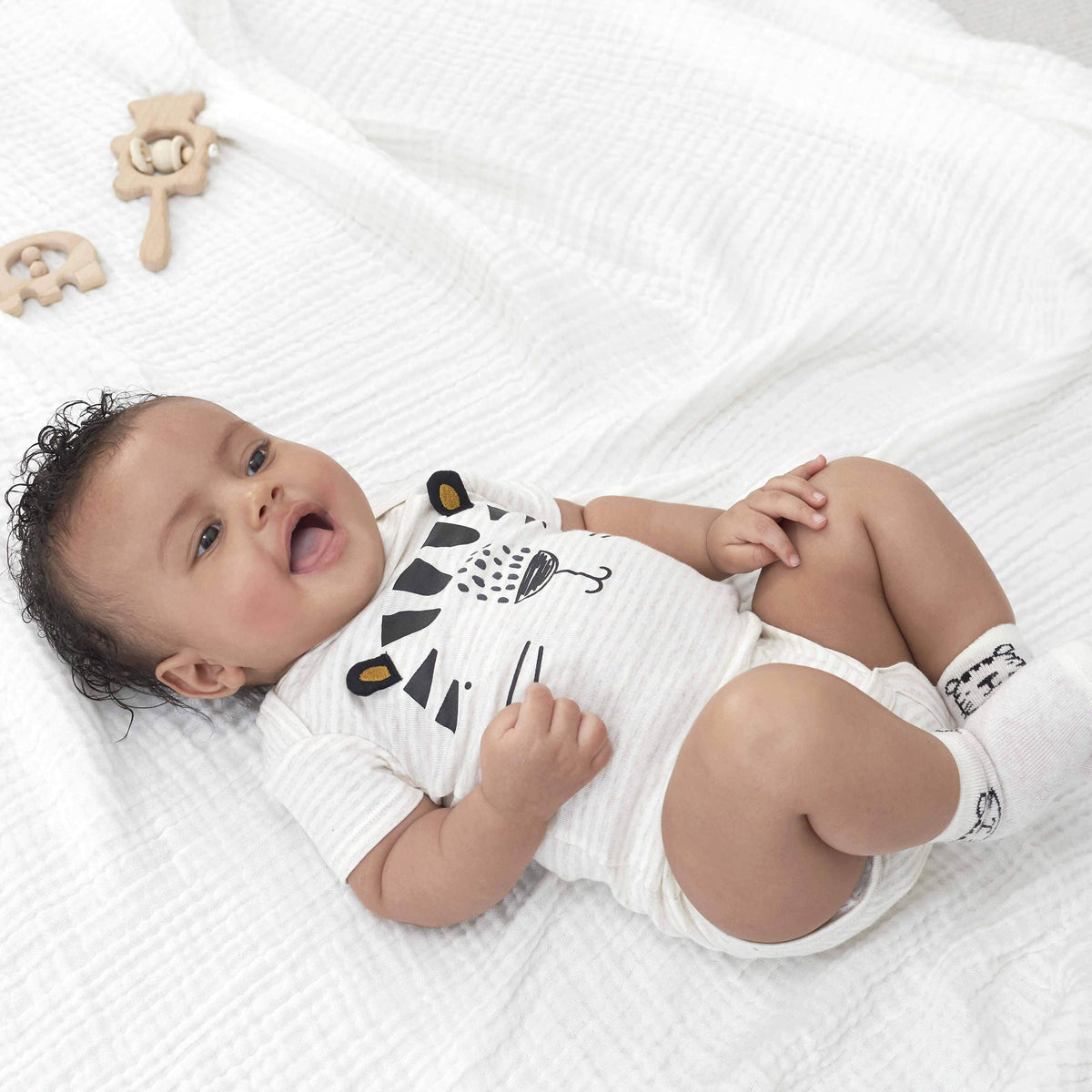 17-Piece Baby Boys Tiger Apparel & Blankets Set-Gerber Childrenswear